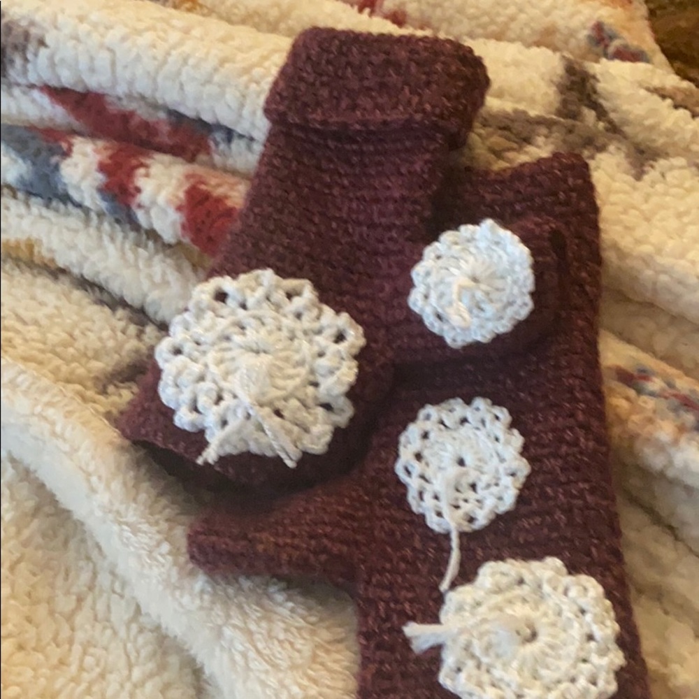 New Fingerless Gloves - Picture 2 of 4